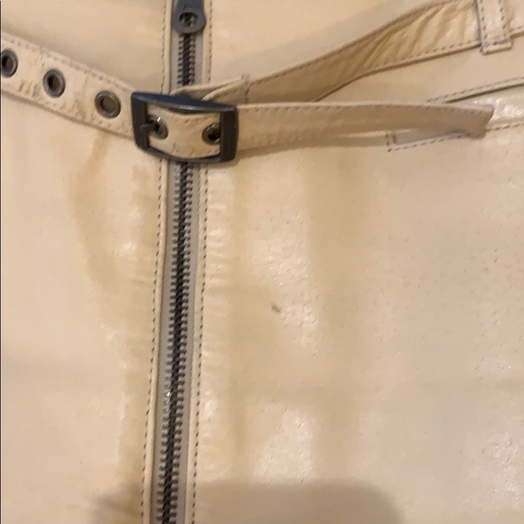 Bisou Bisou camel leather skirt. - Picture 7 of 8